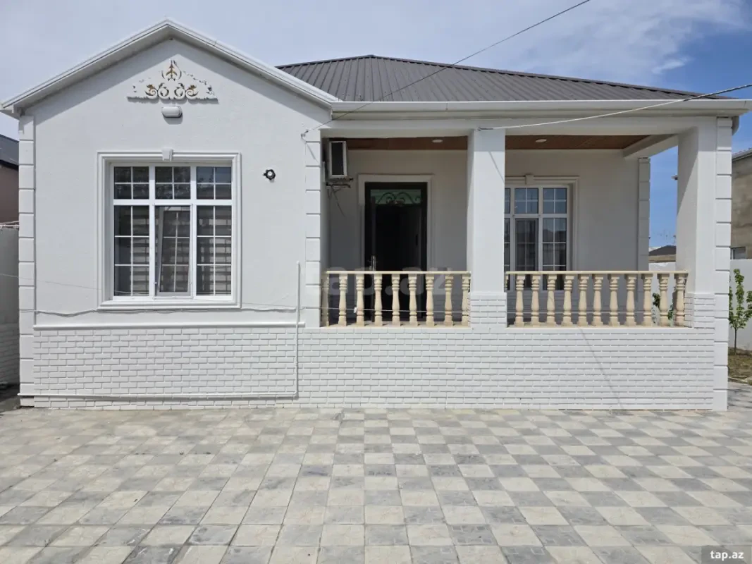 Satılır 4 otaqlı həyət evi 135 m²