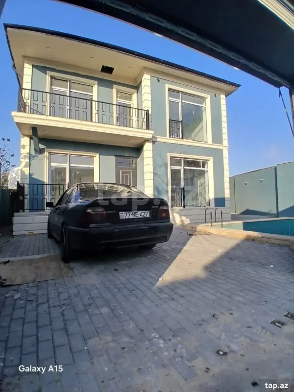 Satılır 6 otaqlı həyət evi 225 m²