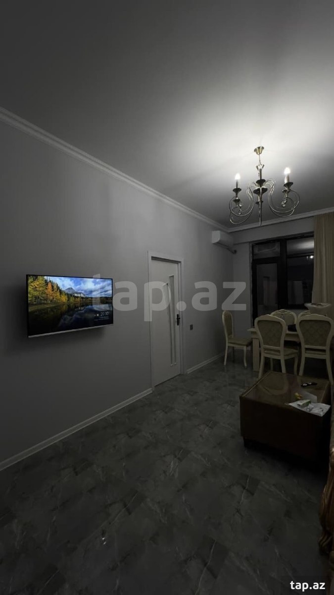 Kirayə verilir 3 otaqlı yeni tikili 75 m²