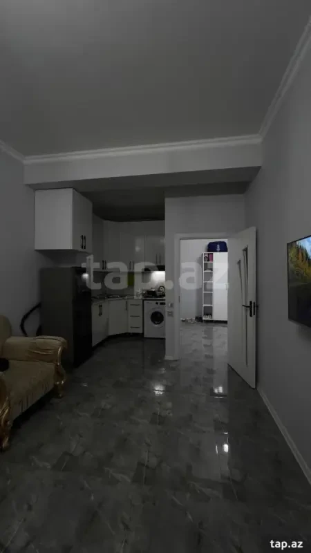Kirayə verilir 3 otaqlı yeni tikili 75 m²