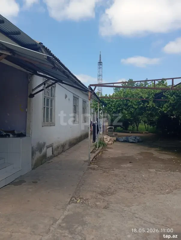 Satılır 4 otaqlı həyət evi 168 m²