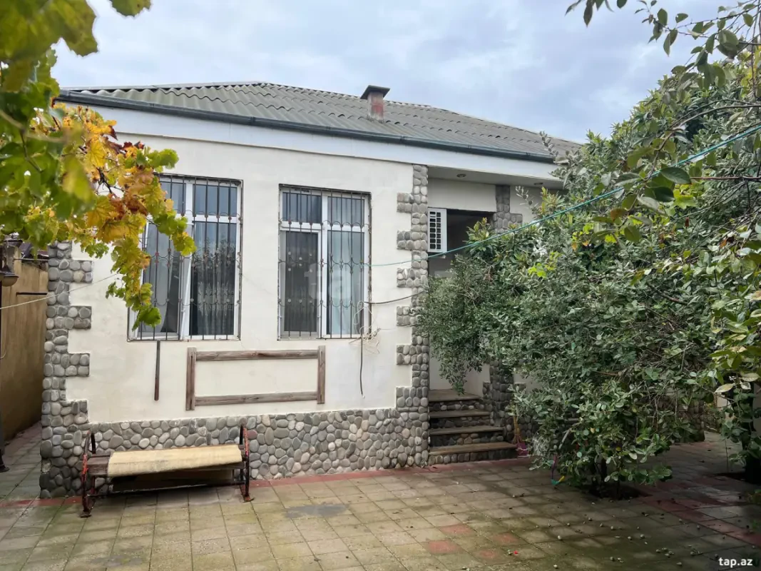 Kirayə verilir 3 otaqlı həyət evi 85 m²