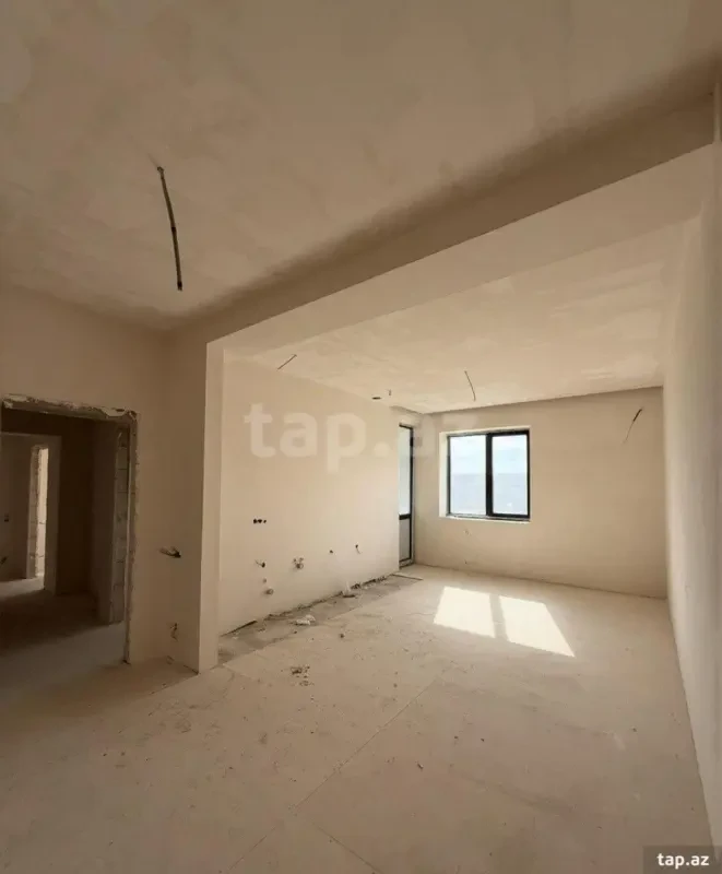 Satılır 3 otaqlı yeni tikili 75 m²