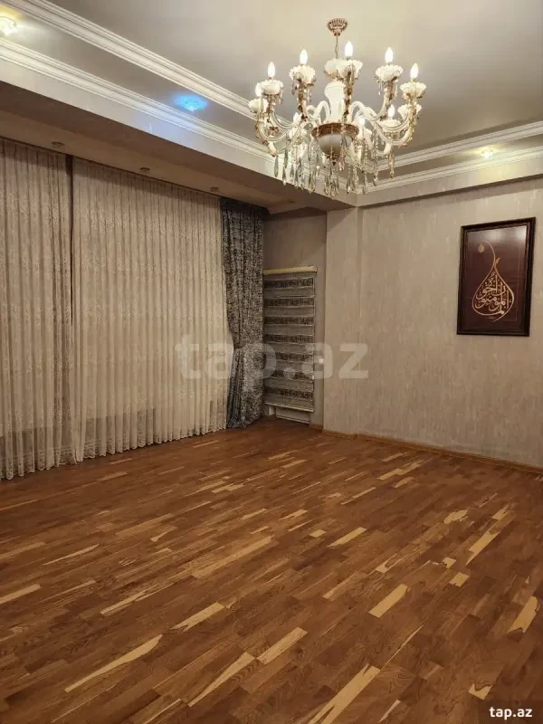 Satılır 3 otaqlı yeni tikili 127 m²