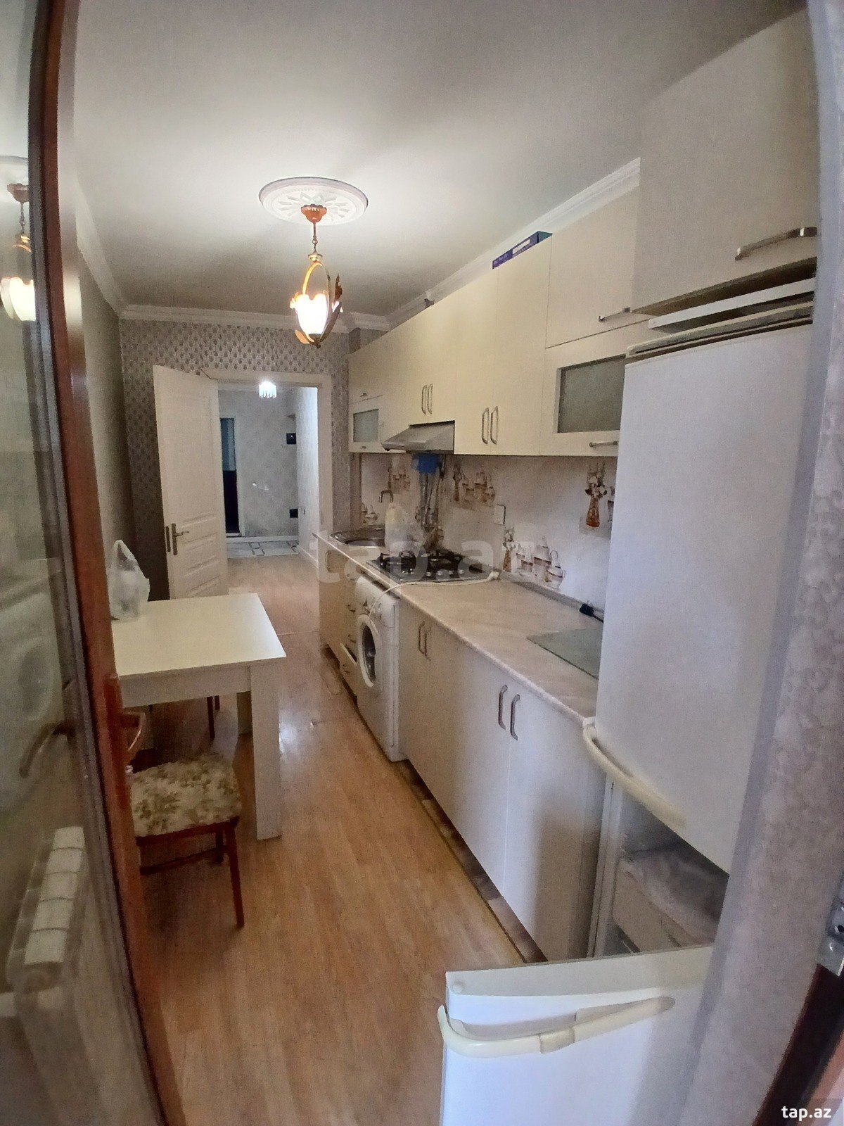 Kirayə verilir 2 otaqlı mənzil 60 m²