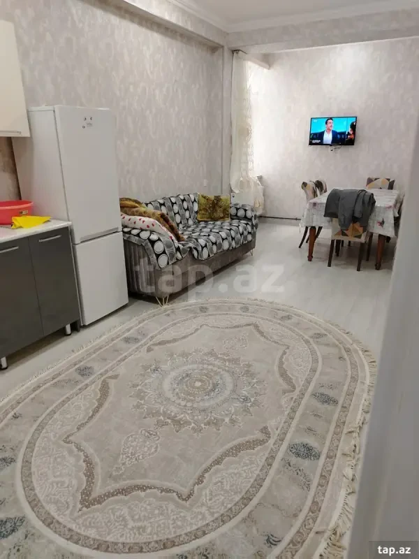 Kirayə verilir 2 otaqlı yeni tikili 65 m²