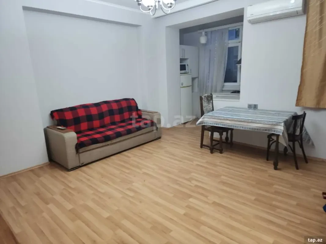 Kirayə verilir 2 otaqlı mənzil 50 m²