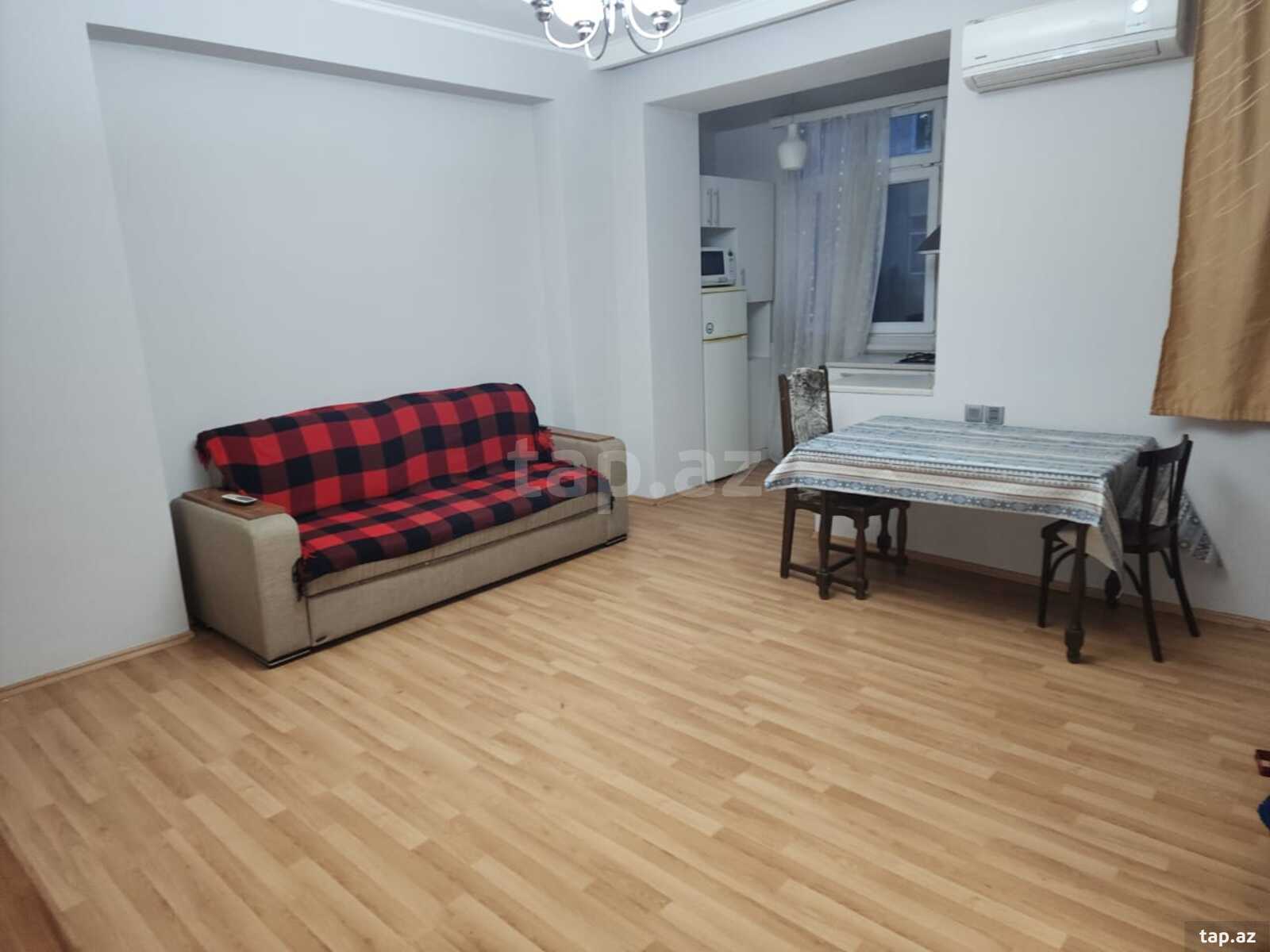 Kirayə verilir 2 otaqlı mənzil 50 m²