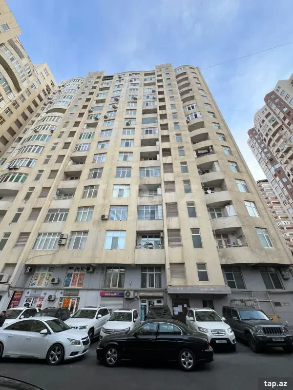 Satılır 3 otaqlı yeni tikili 159 m²