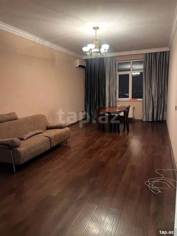 Kirayə verilir 2 otaqlı yeni tikili 80 m²