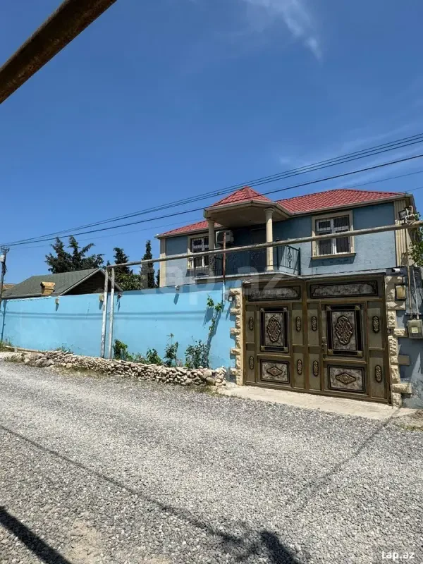 Satılır 5 otaqlı həyət evi 178 m²