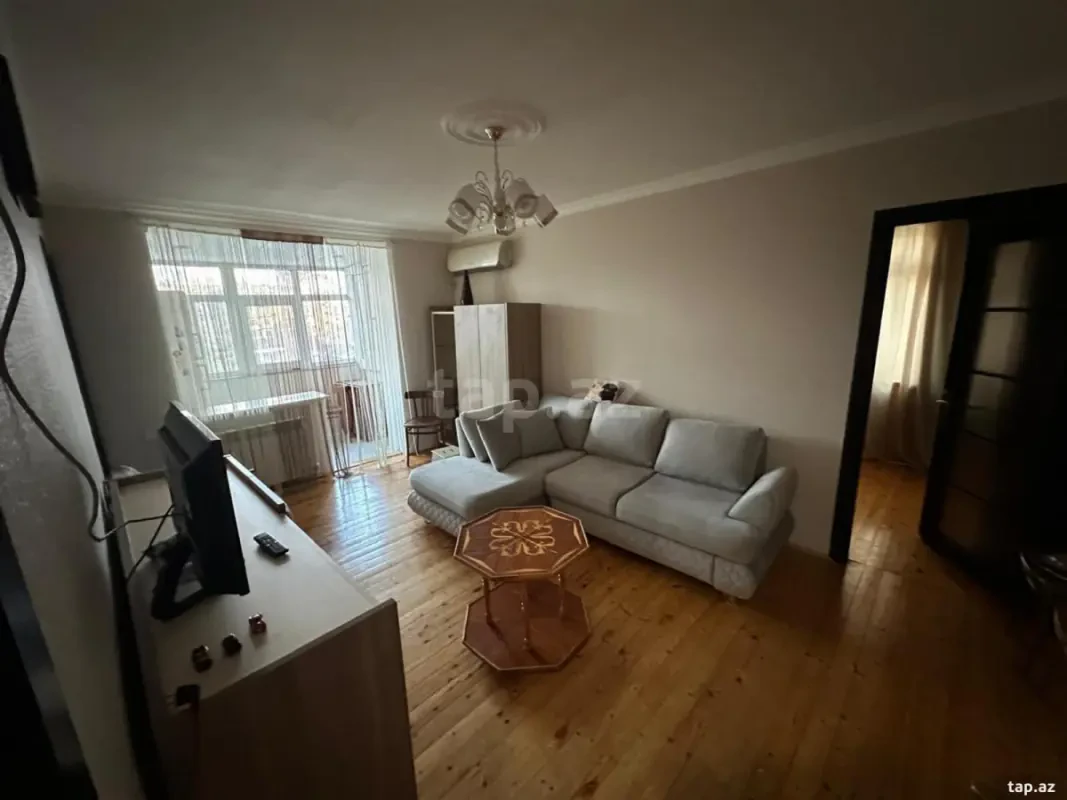 Kirayə verilir 2 otaqlı mənzil 50 m²