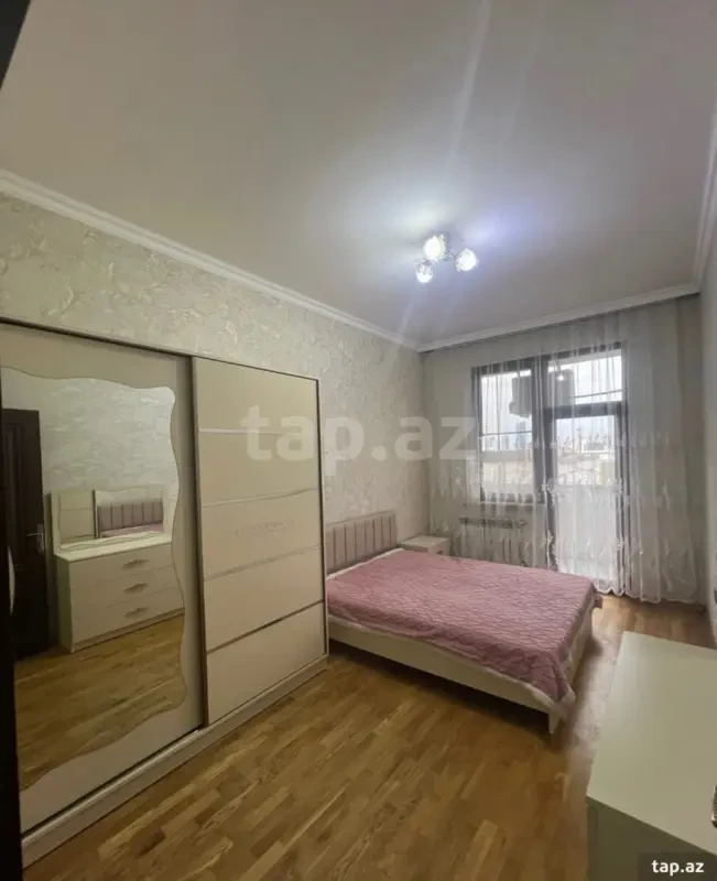Kirayə verilir 2 otaqlı yeni tikili 60 m²