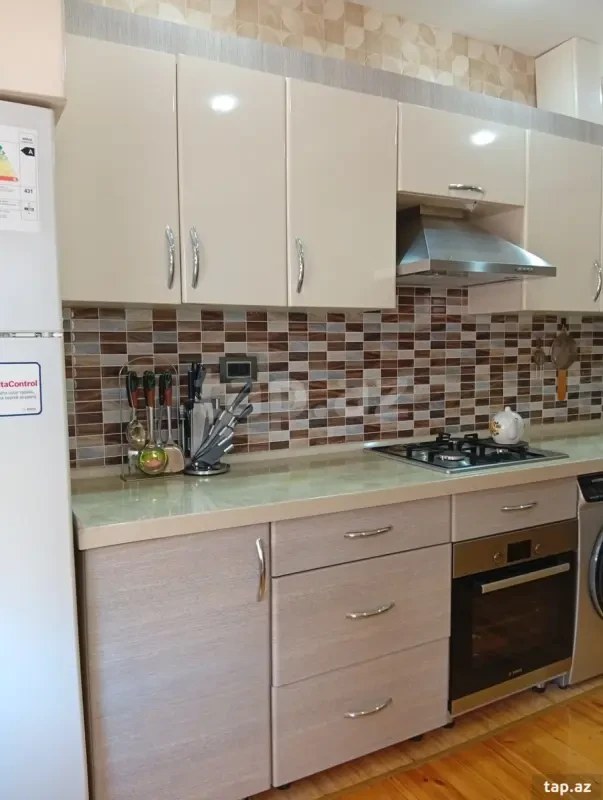 Kirayə verilir 3 otaqlı yeni tikili 75 m²