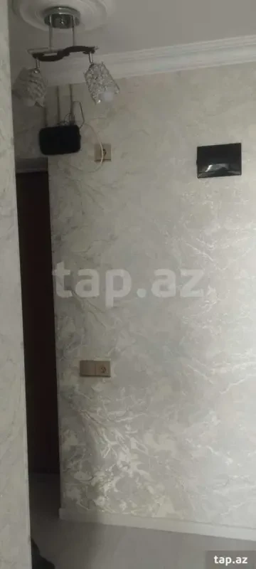 Kirayə verilir 2 otaqlı mənzil 68 m²
