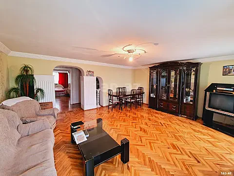 Kirayə verilir 2 otaqlı mənzil 70 m² — Bakı 2 otaq 70.00 m²