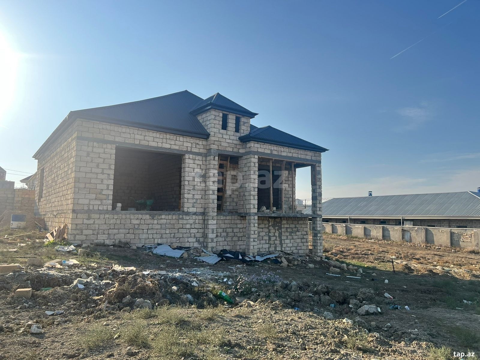 Satılır 5 otaqlı həyət evi 150 m²