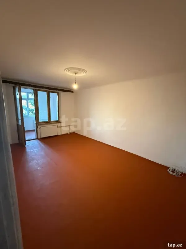 Kirayə verilir 2 otaqlı mənzil 35 m²