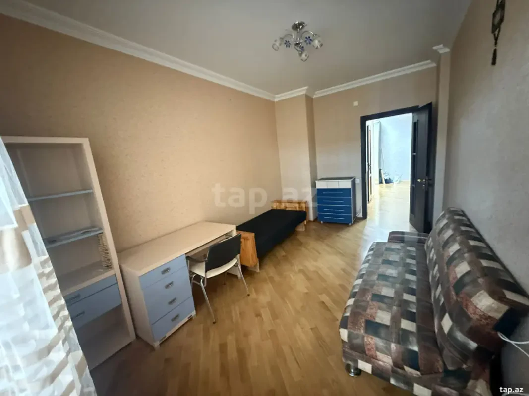 Kirayə verilir 3 otaqlı yeni tikili 105 m²