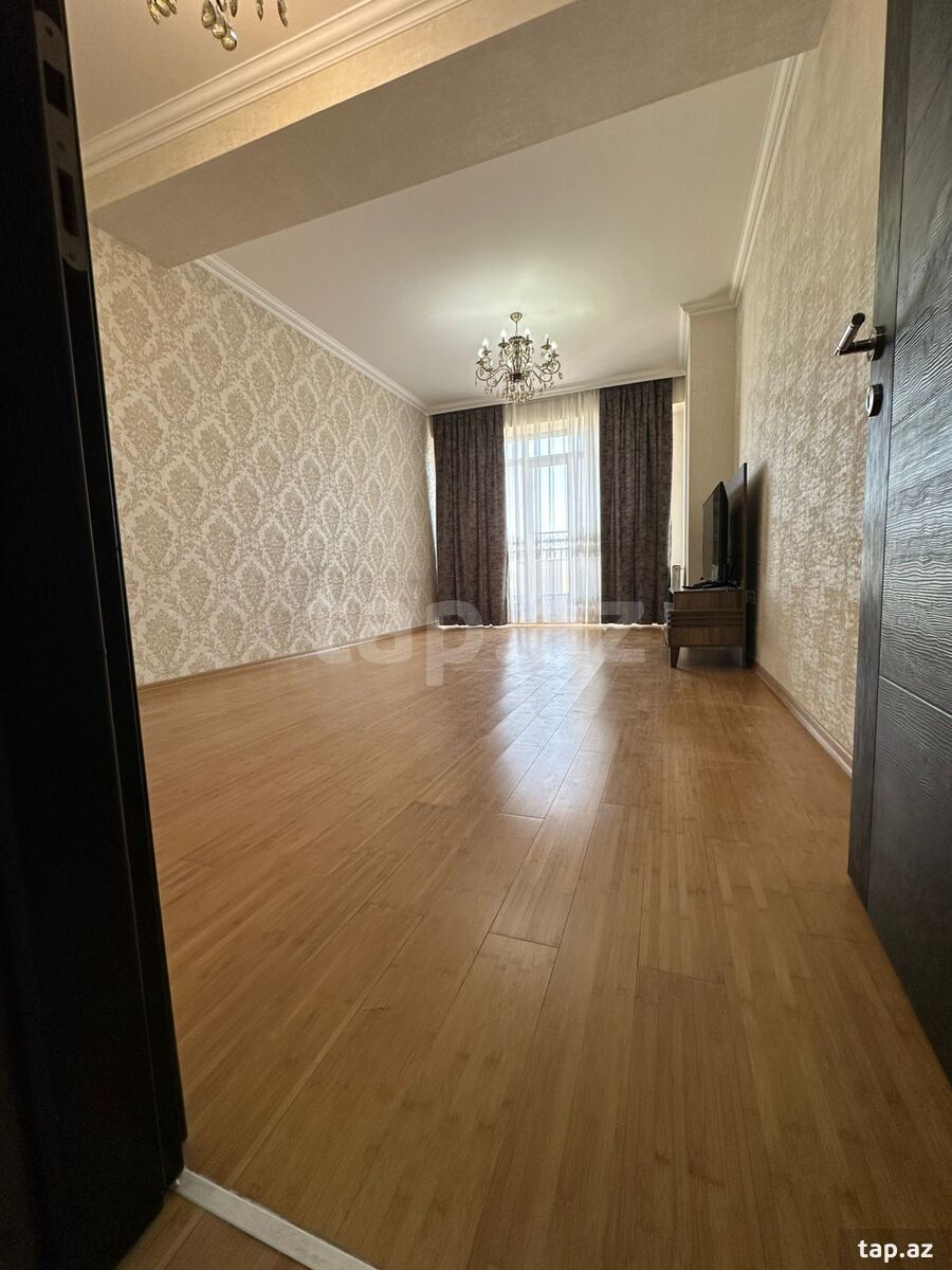 Satılır 2 otaqlı yeni tikili 80 m²