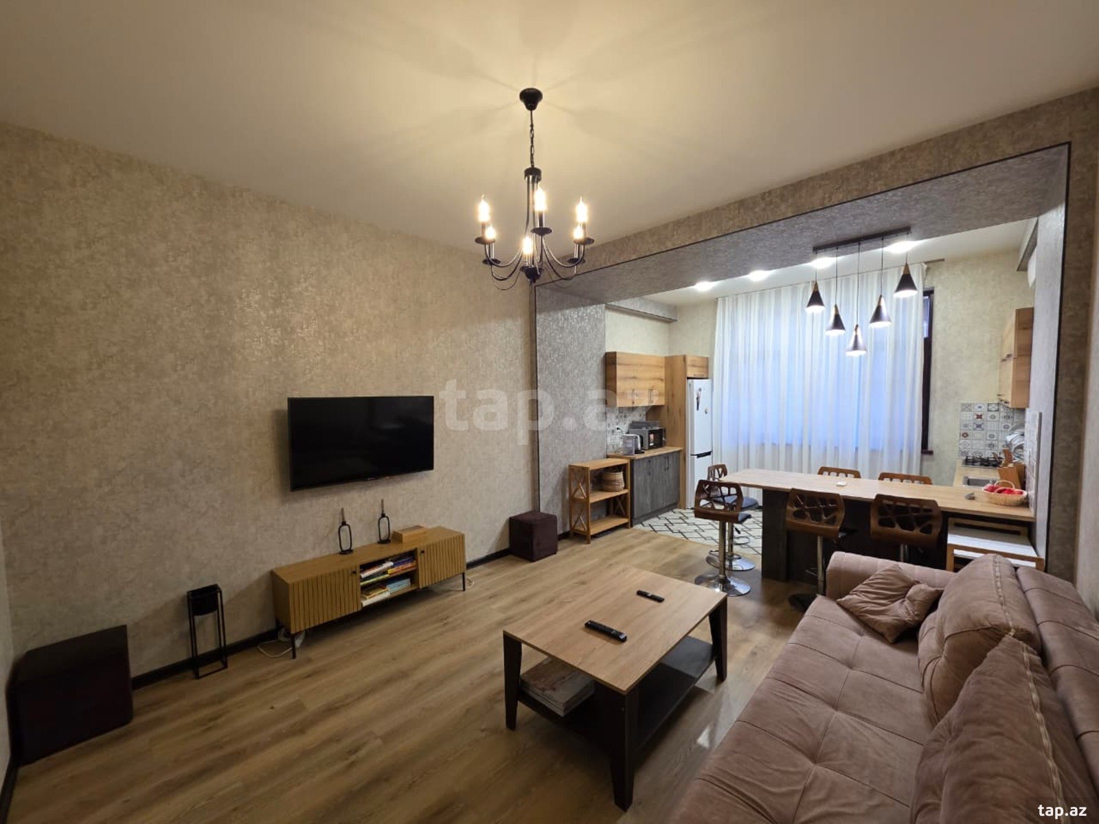 Kirayə verilir 2 otaqlı yeni tikili 70 m²
