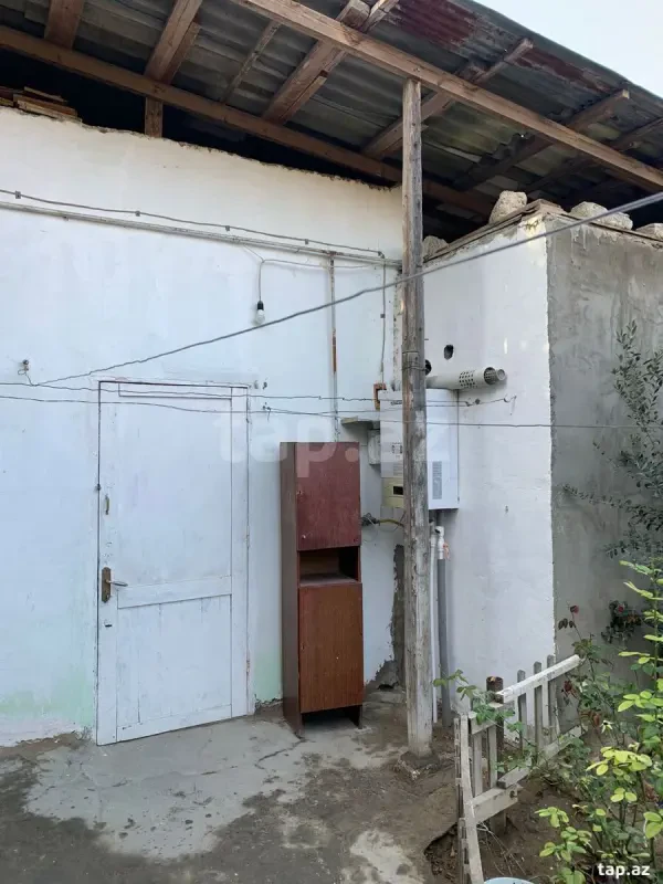 Kirayə verilir 2 otaqlı mənzil 42 m²