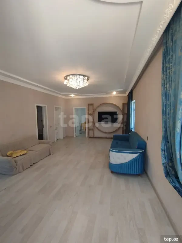 Satılır 6 otaqlı həyət evi 200 m²