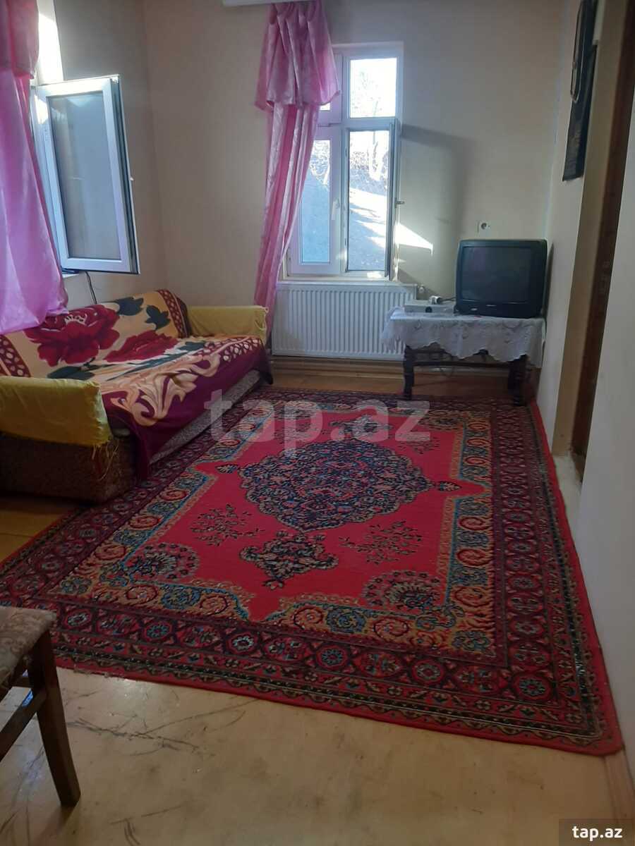 Kirayə verilir 2 otaqlı həyət evi 60 m²