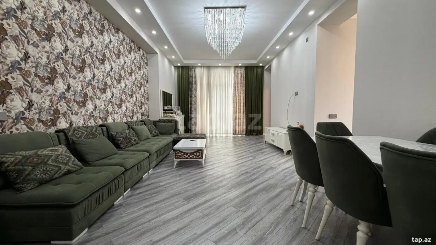 Satılır 3 otaqlı yeni tikili 120 m²
