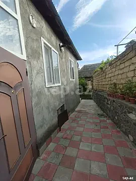 Satılır 3 otaqlı həyət evi 85 m² — Şəki 3 otaq 85.00 m²