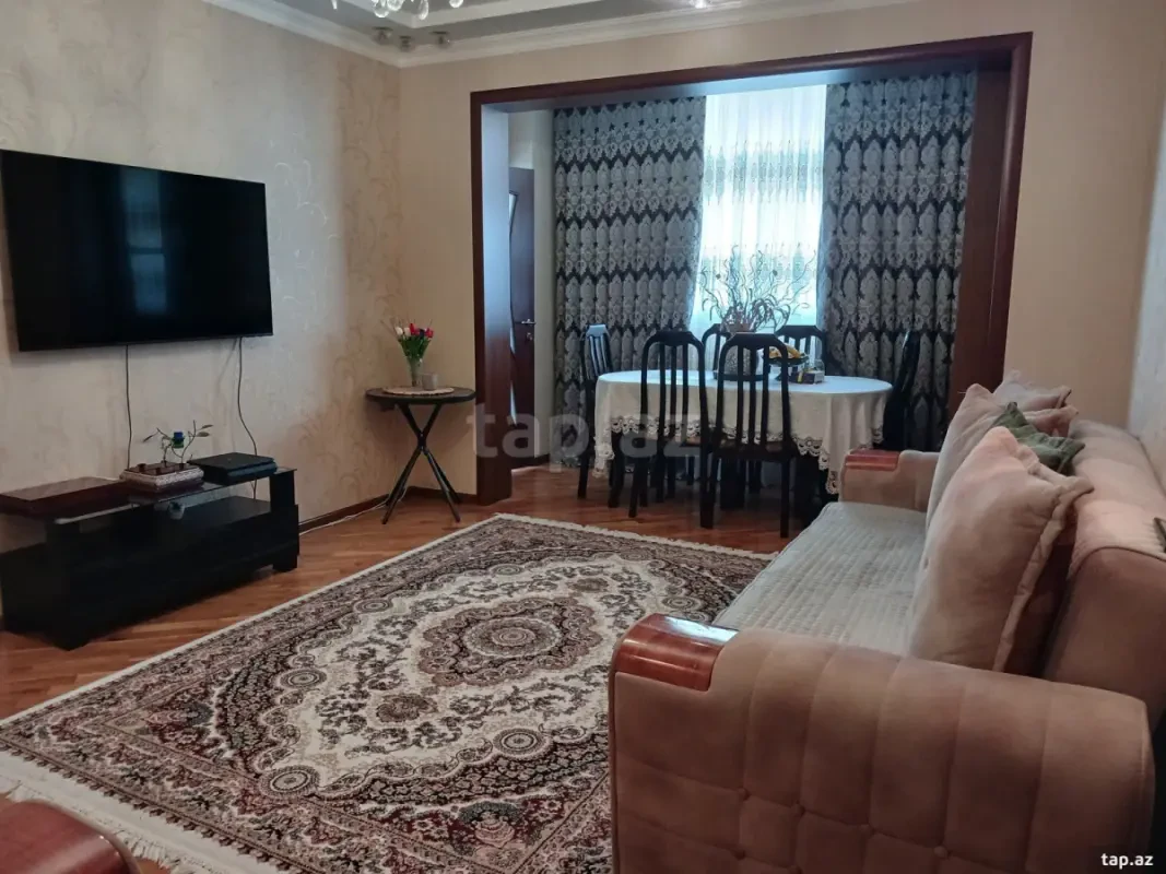 Satılır 4 otaqlı mənzil 93 m²