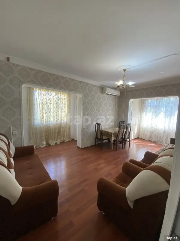 Kirayə verilir 2 otaqlı mənzil 45 m²