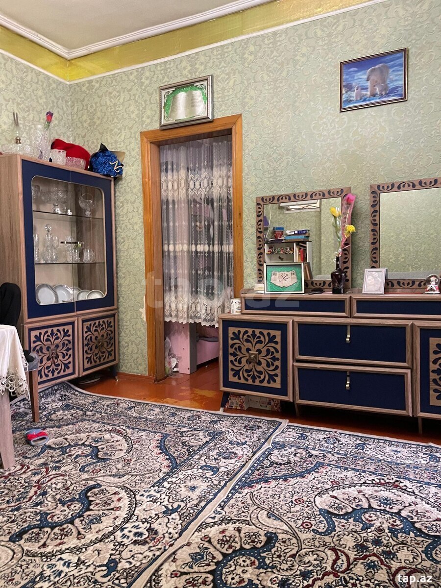 Satılır 4 otaqlı mənzil 75 m²