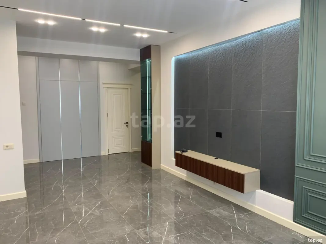 Satılır 2 otaqlı yeni tikili 86 m²