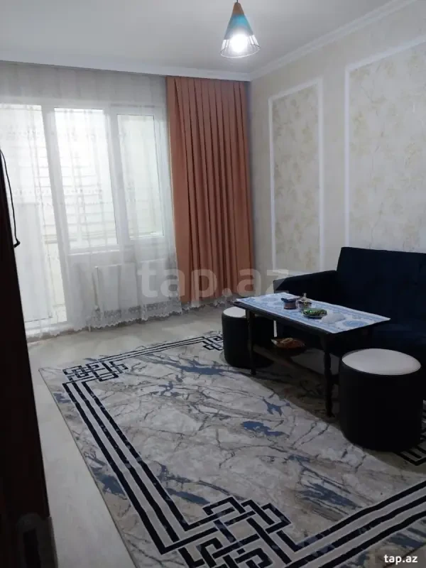 Kirayə verilir 2 otaqlı mənzil 42 m²