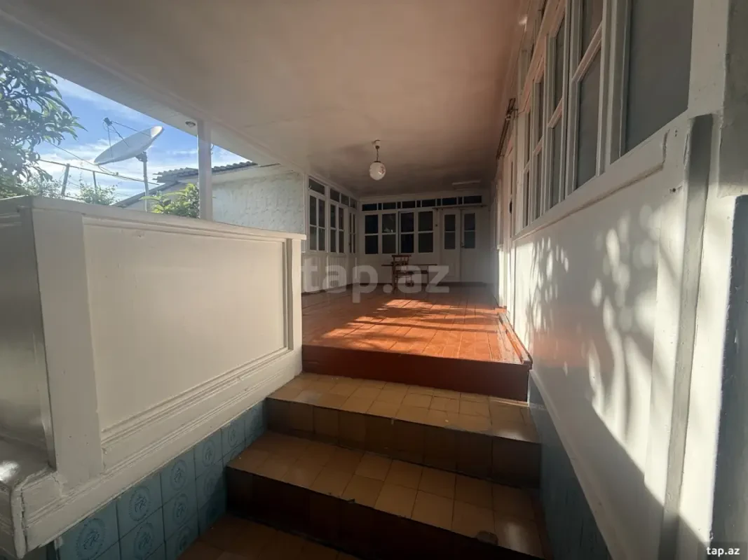 Satılır 4 otaqlı həyət evi 130 m²