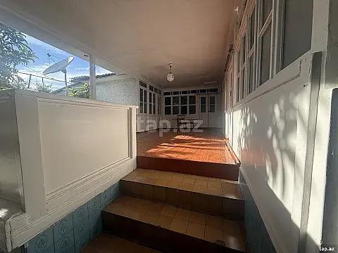 Satılır 4 otaqlı həyət evi 130 m² — Bakı 4 otaq 130.00 m²