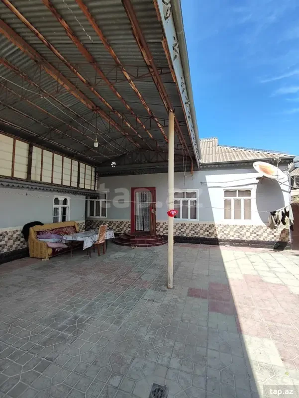 Satılır 4 otaqlı həyət evi 120 m²