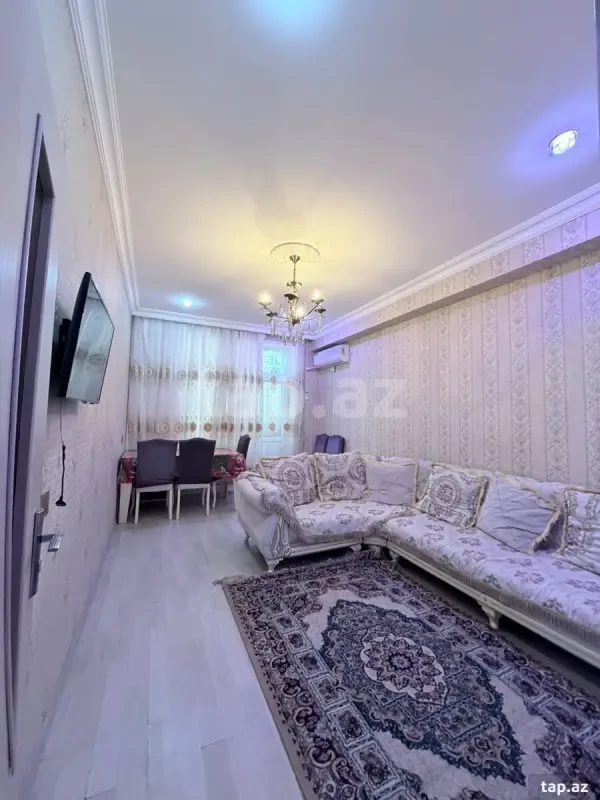 Kirayə verilir 2 otaqlı yeni tikili 75 m²