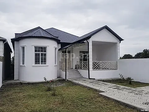 Satılır 4 otaqlı həyət evi 140 m² — Zaqatala 4 otaq 140.00 m²