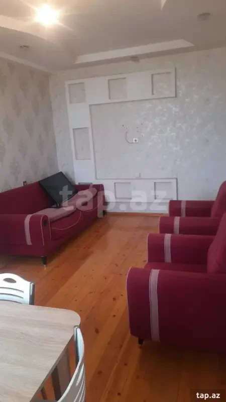 Kirayə verilir 3 otaqlı yeni tikili 80 m²