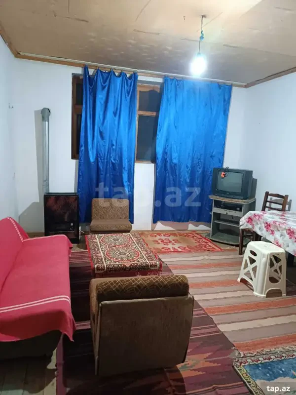 Kirayə verilir 2 otaqlı həyət evi 45 m²