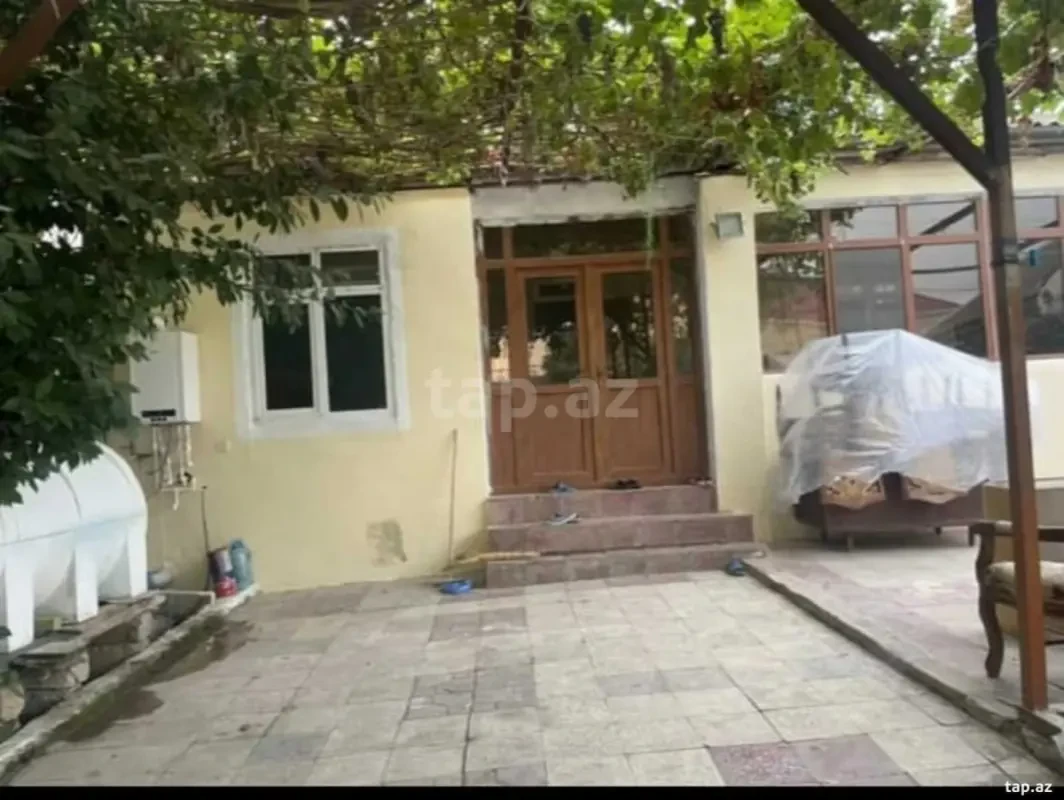 Satılır 4 otaqlı həyət evi 110 m²