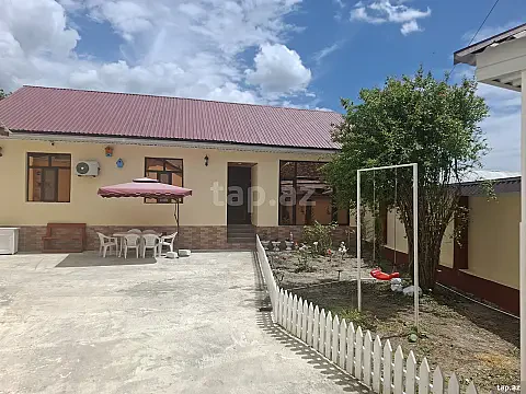 Kirayə verilir 4 otaqlı həyət evi 100 m² — Bakı 4 otaq 100.00 m²