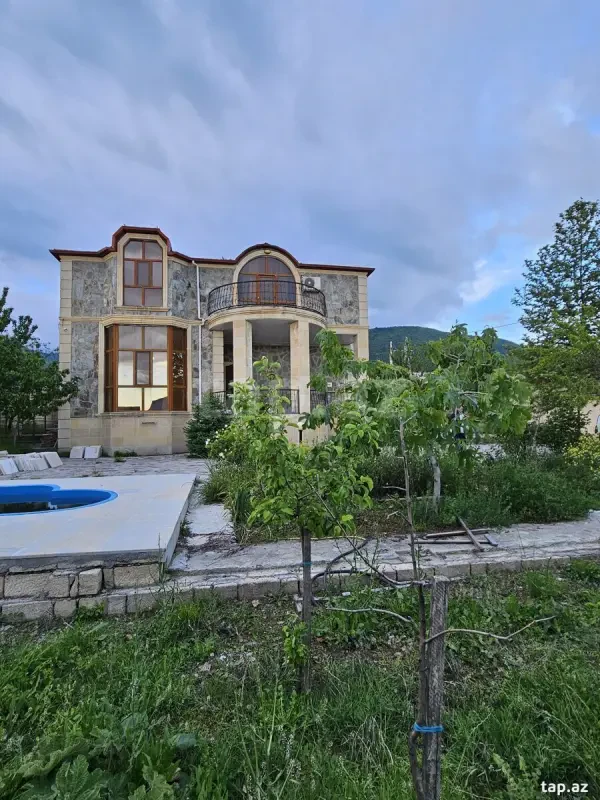Satılır 3 otaqlı həyət evi 120 m²