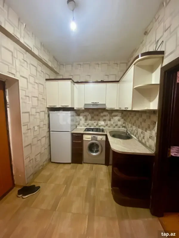 Kirayə verilir 2 otaqlı mənzil 50 m²