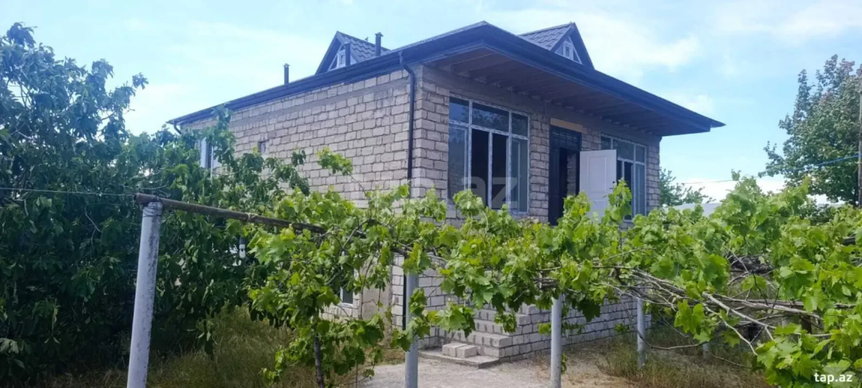Satılır 6 otaqlı həyət evi 132 m²