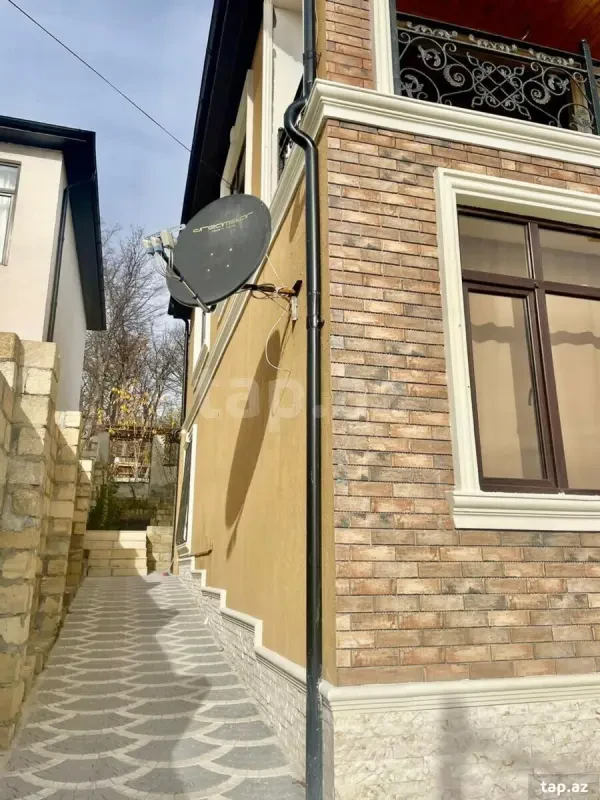 Kirayə verilir 4 otaqlı həyət evi 200 m²