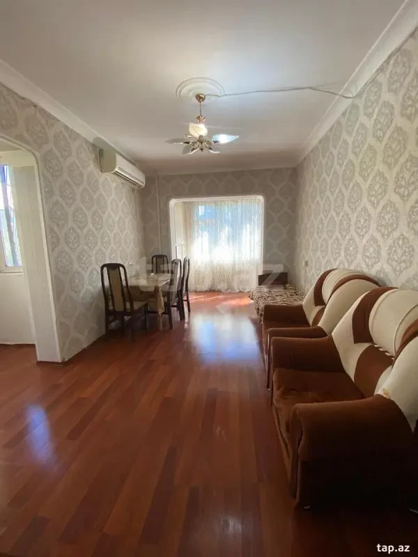 Kirayə verilir 2 otaqlı mənzil 45 m²