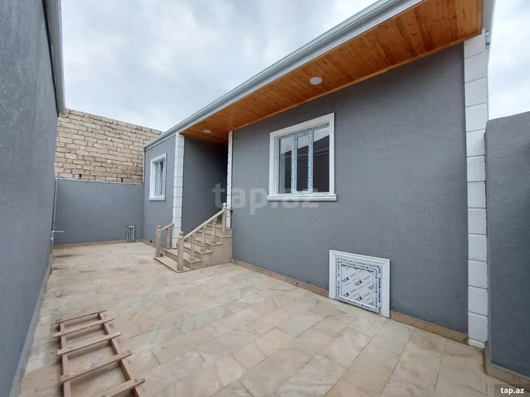 Satılır 3 otaqlı həyət evi 140 m²